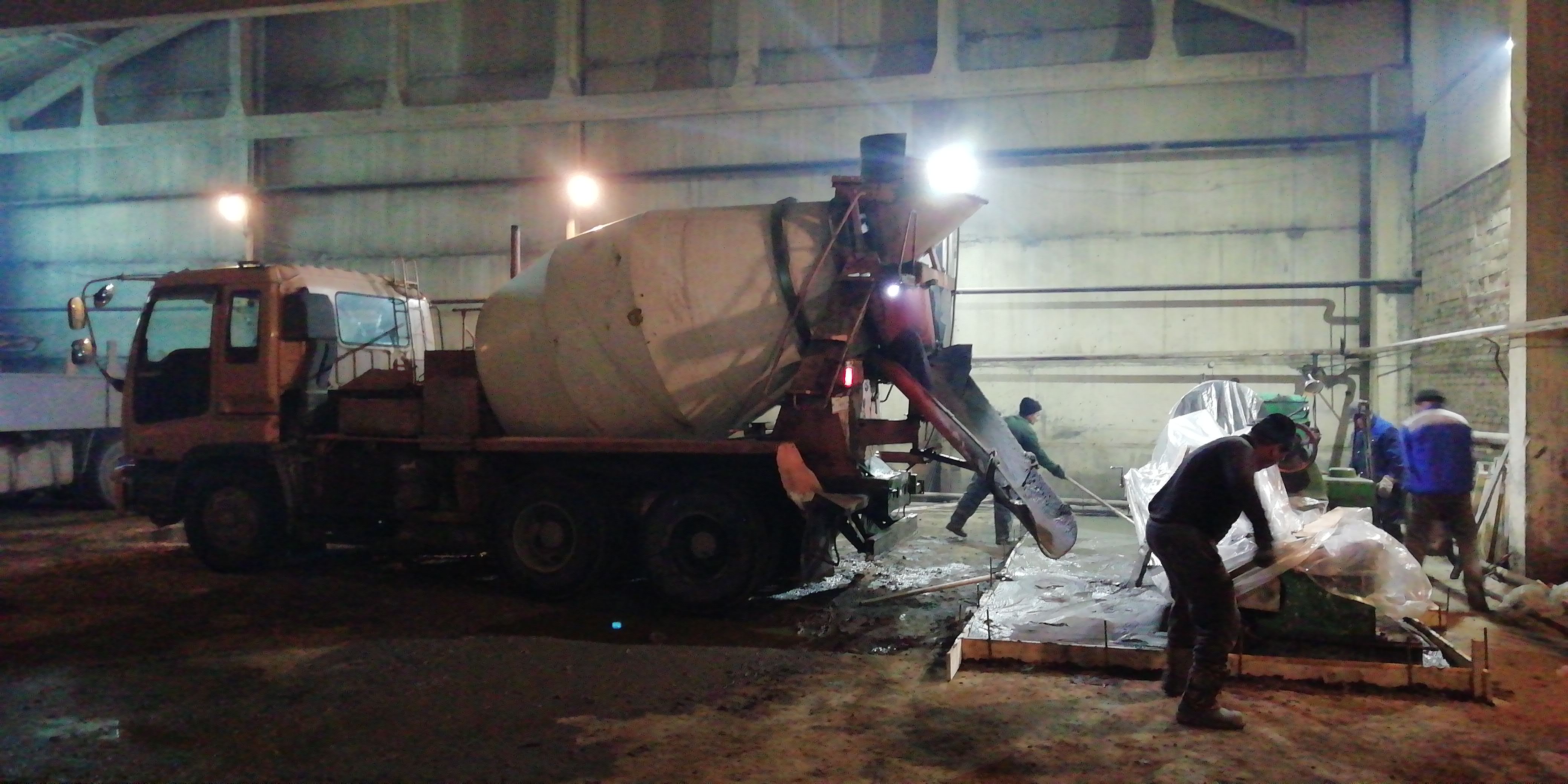 Бетон, раствор доставка миксером любых объёмов