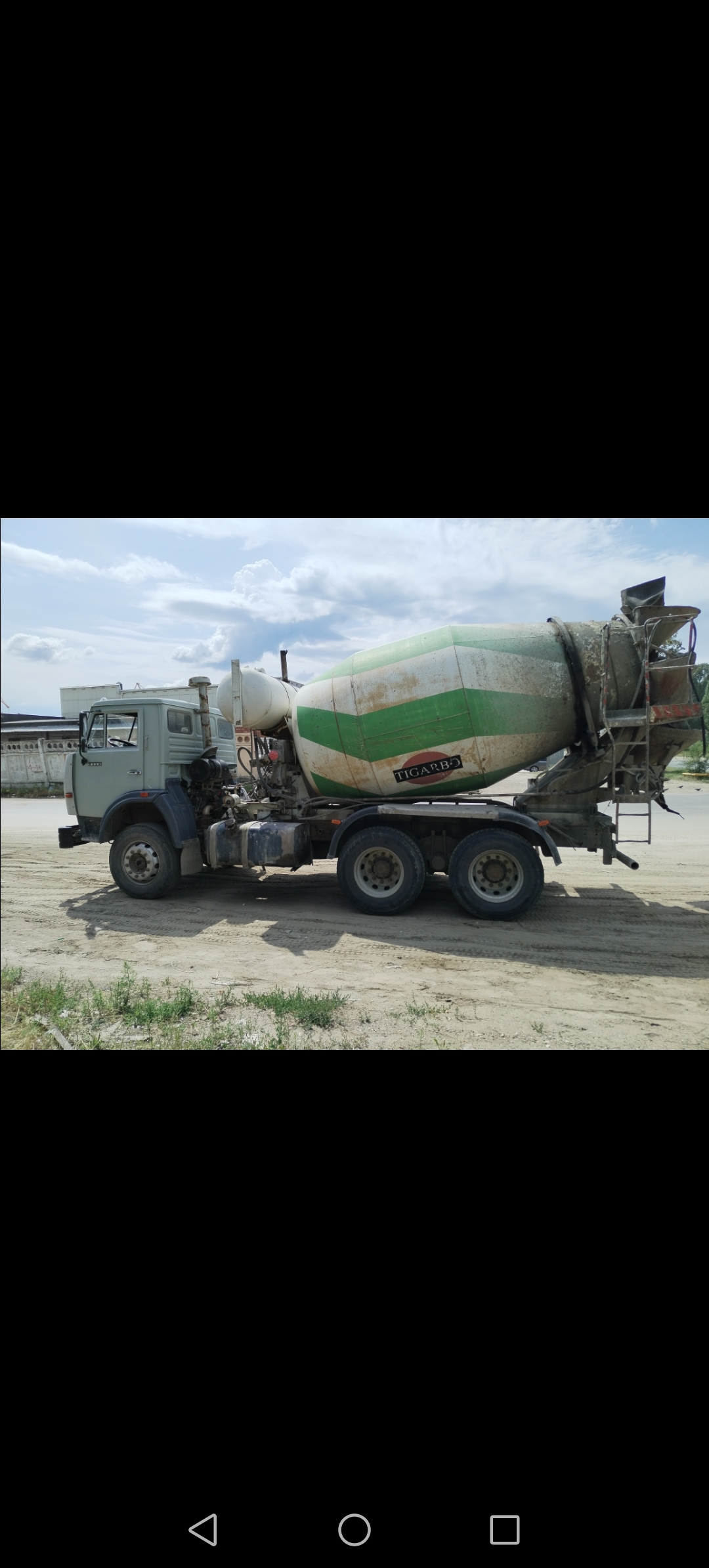 Миксер, бетоновоз аренда. Бетон раствор.