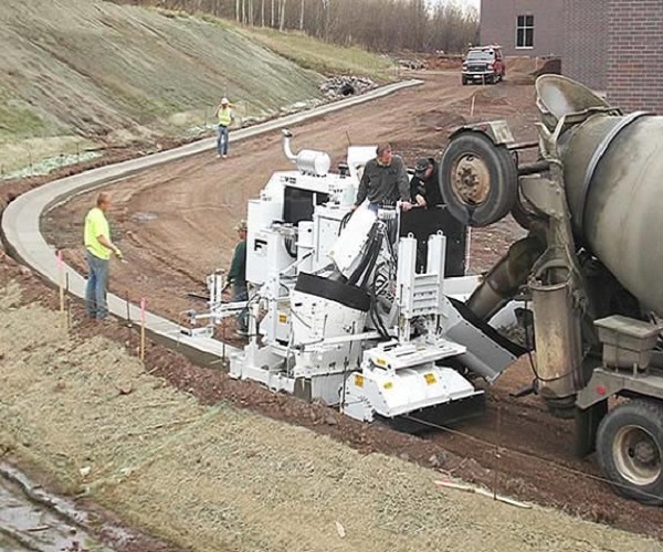 Бетоноукладчик, укладка бетона