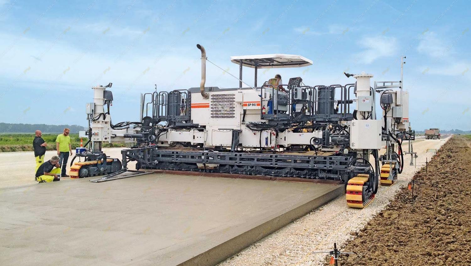 Сдаем в аренду бетоноукладчики