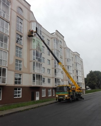 Предлгаем услуги автовышки 22м