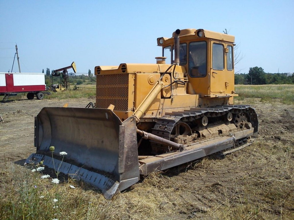 Бульдозер аренда от собственника Сергей
