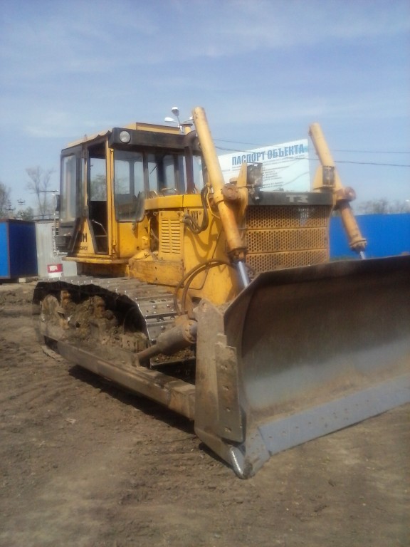 Продаю бульдозер б\у