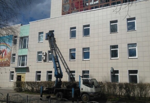 Услуги аренды автовышки