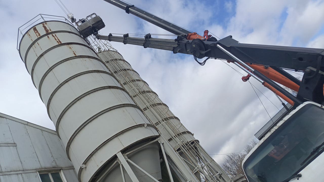 Аренд автовышки до 45 метров. Телескоп, колено