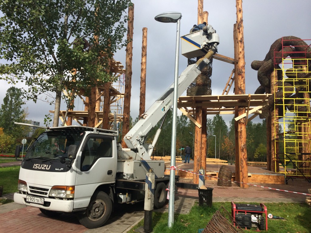 Аренда автовышек 15-45 метров, машины- прикрытия