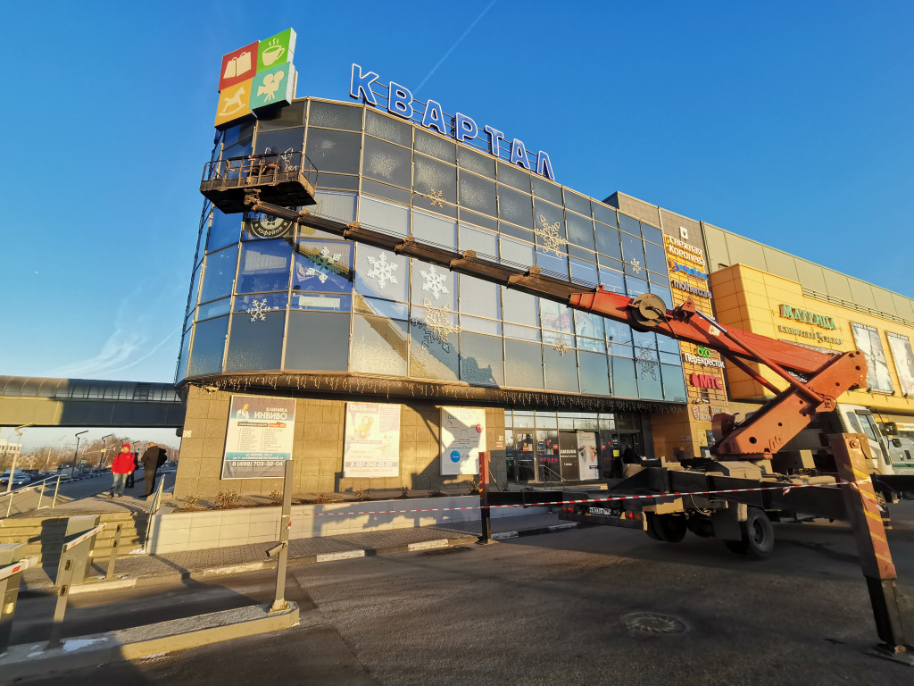 Аренда автовышек 12- 32 метра. Недорого.