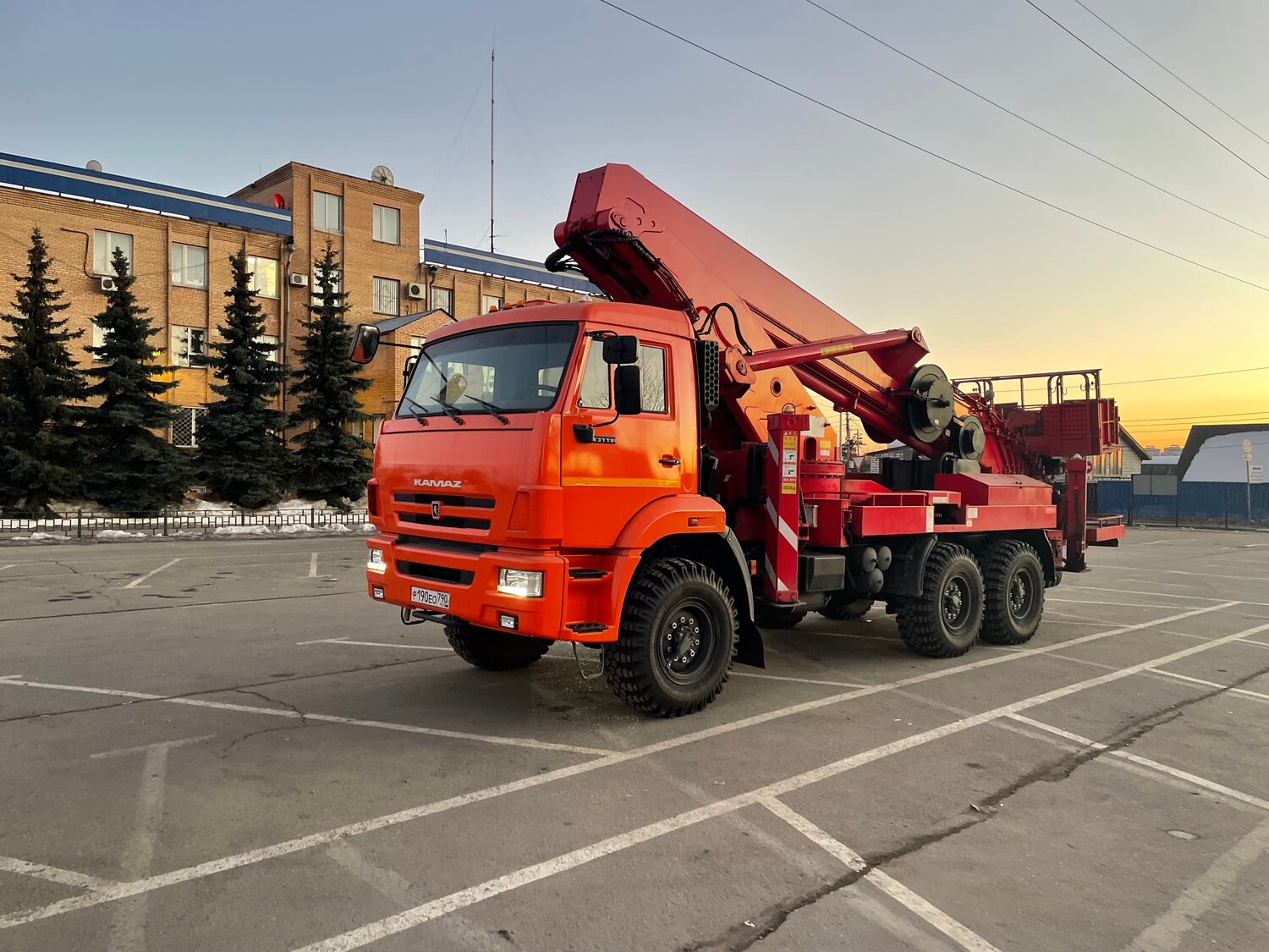 В аренду Автовышка вездеход
