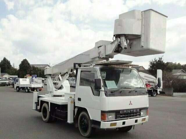 Заказать мини автовышку Митсубиси кантер