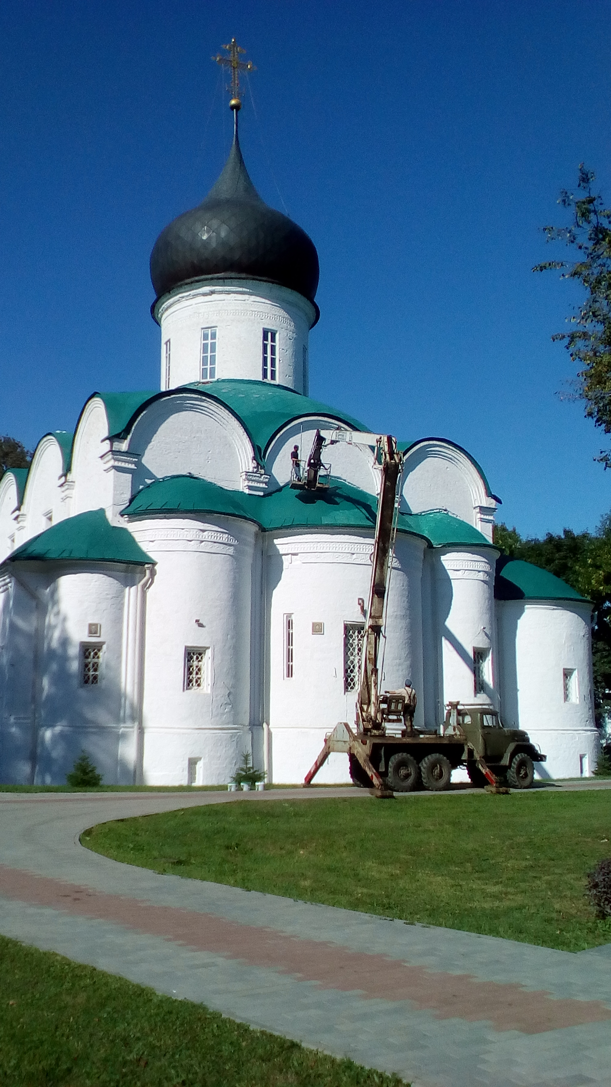 Автовышка вездеход 24м