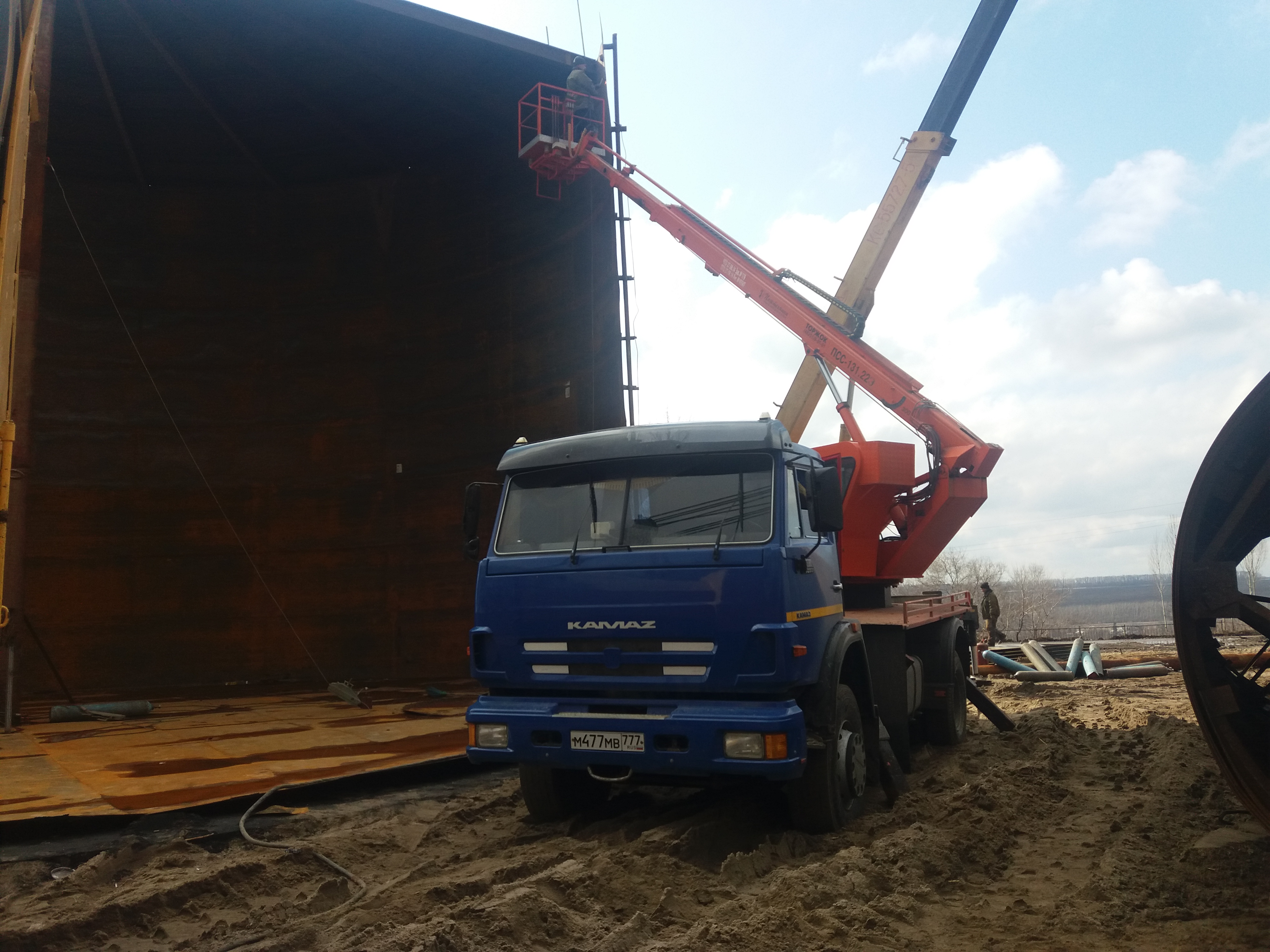 Услуги аренда Автовышки 16-28 м Воронежская обл.