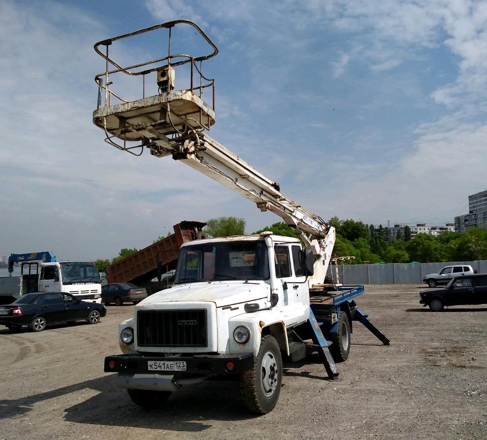 Аренда автовышки 18м. Услуги. Заказ спецтехники.