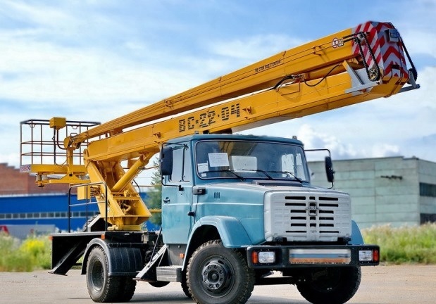 Предлагаем услуги автовышки