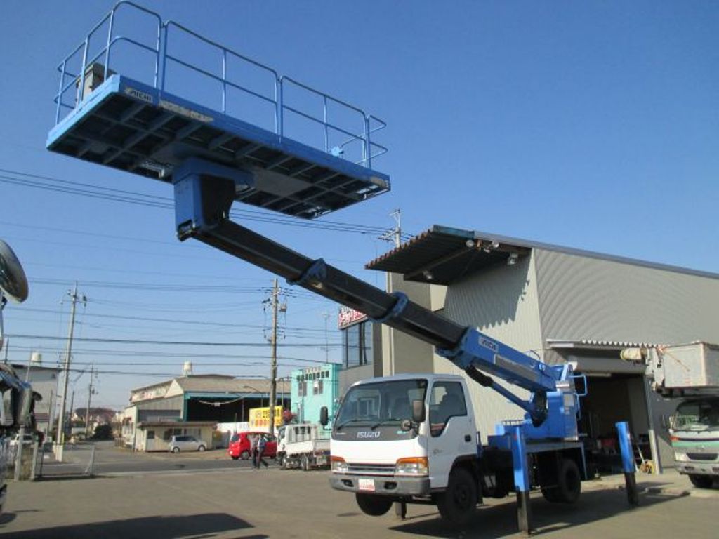 Услуги автовышки ISUZU