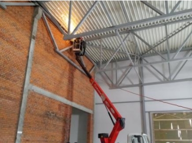 Аренда услуг автовышки.