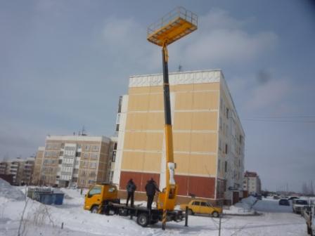 Услуги автовышки Платформа 4*2 метра Высота 16 метров