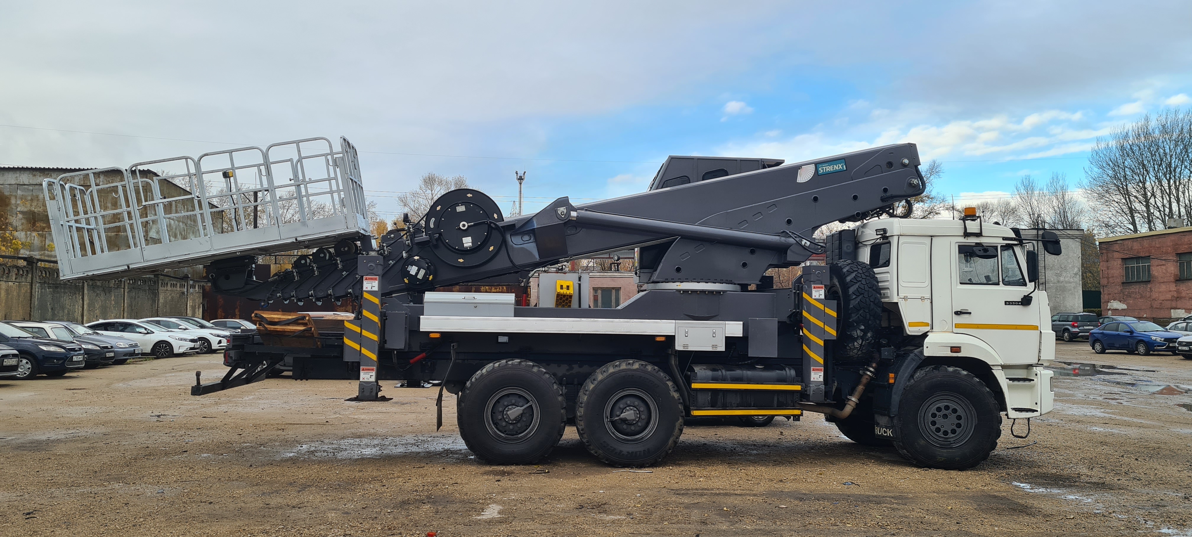 Автовышка 45 метров вездеход в аренду