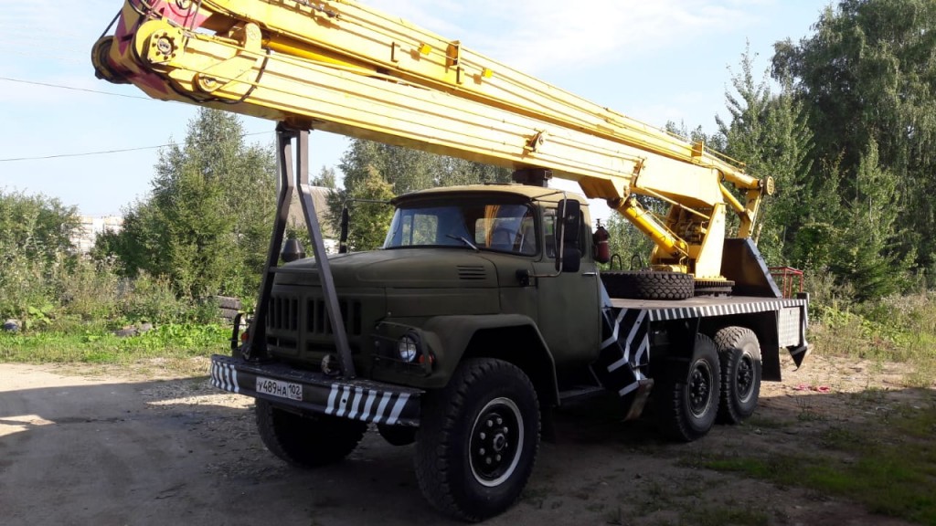 Аренда автовышки 22 м. вездеход. Спил деревьев.