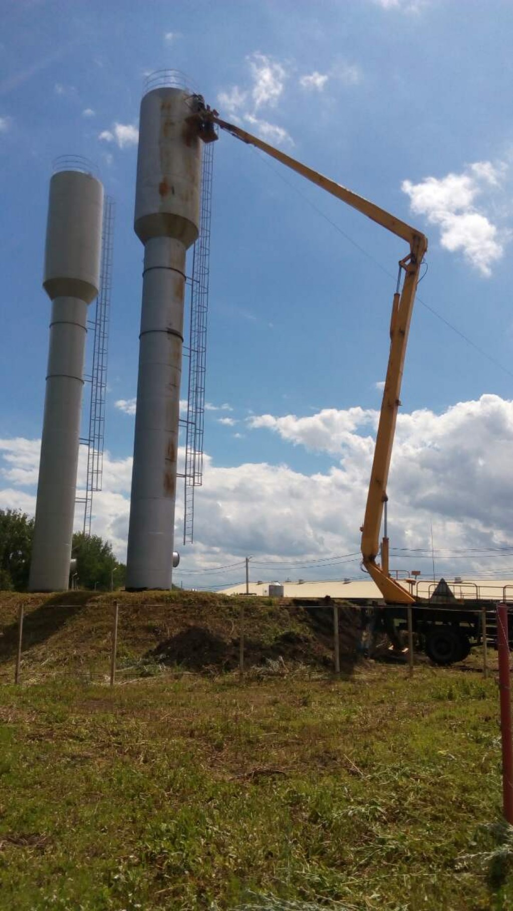 Телескопическая автовышка камаз