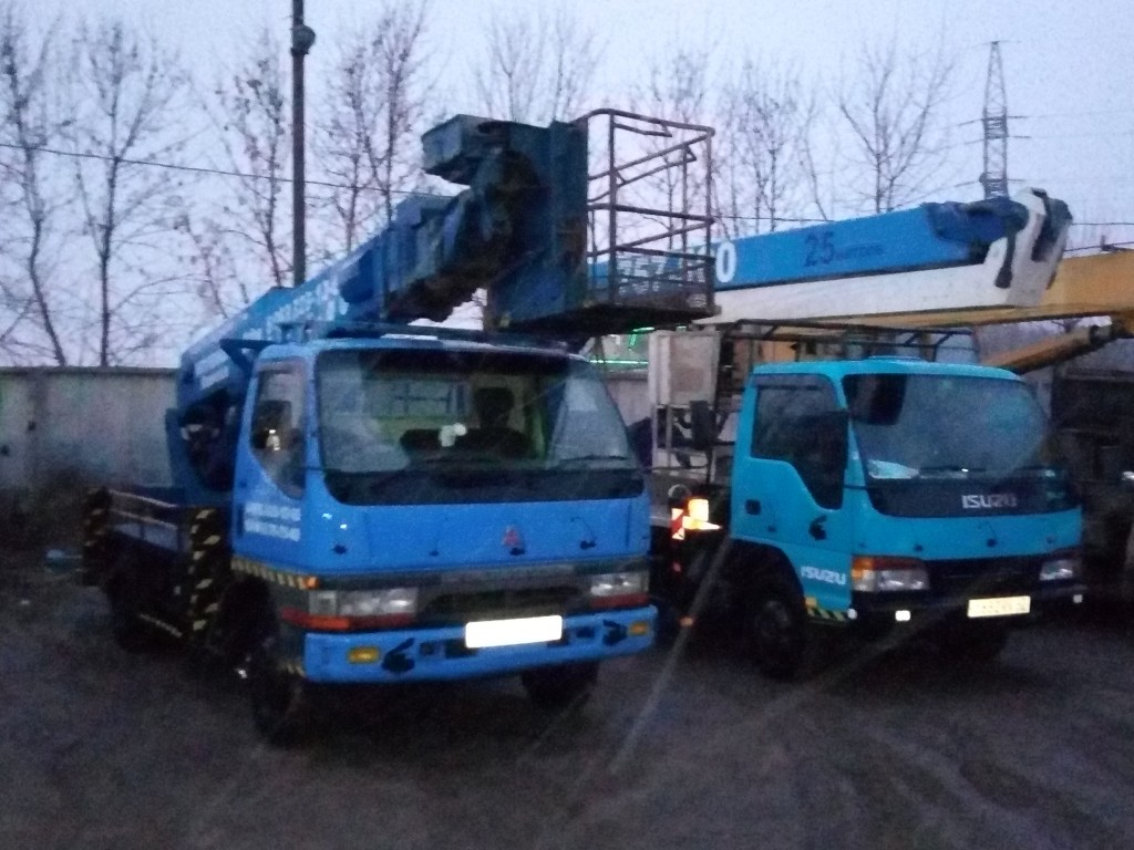 Аренда автовышек до 25 метров. Услуги автовышка.