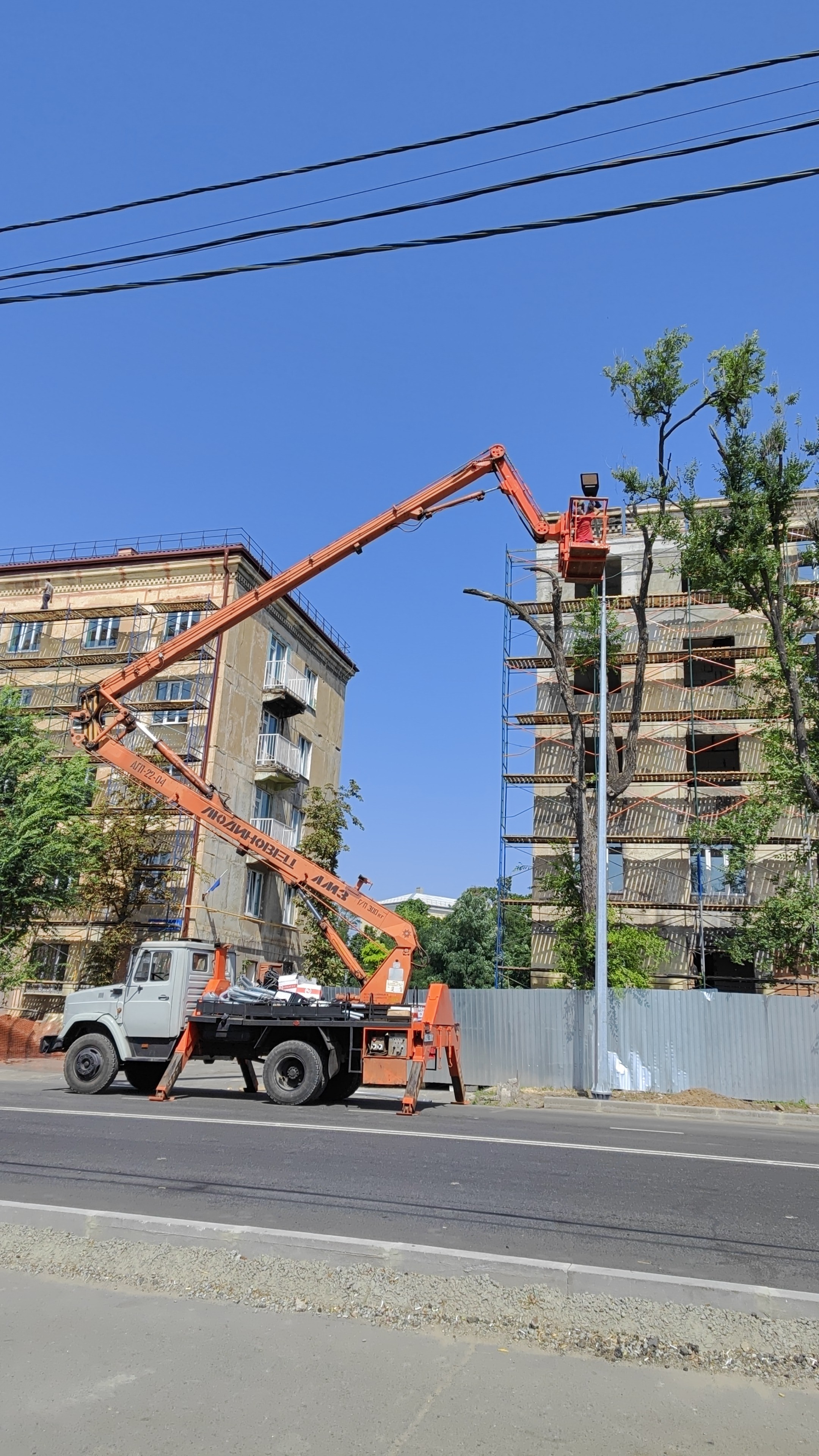 Аренда автовышки 22 метра