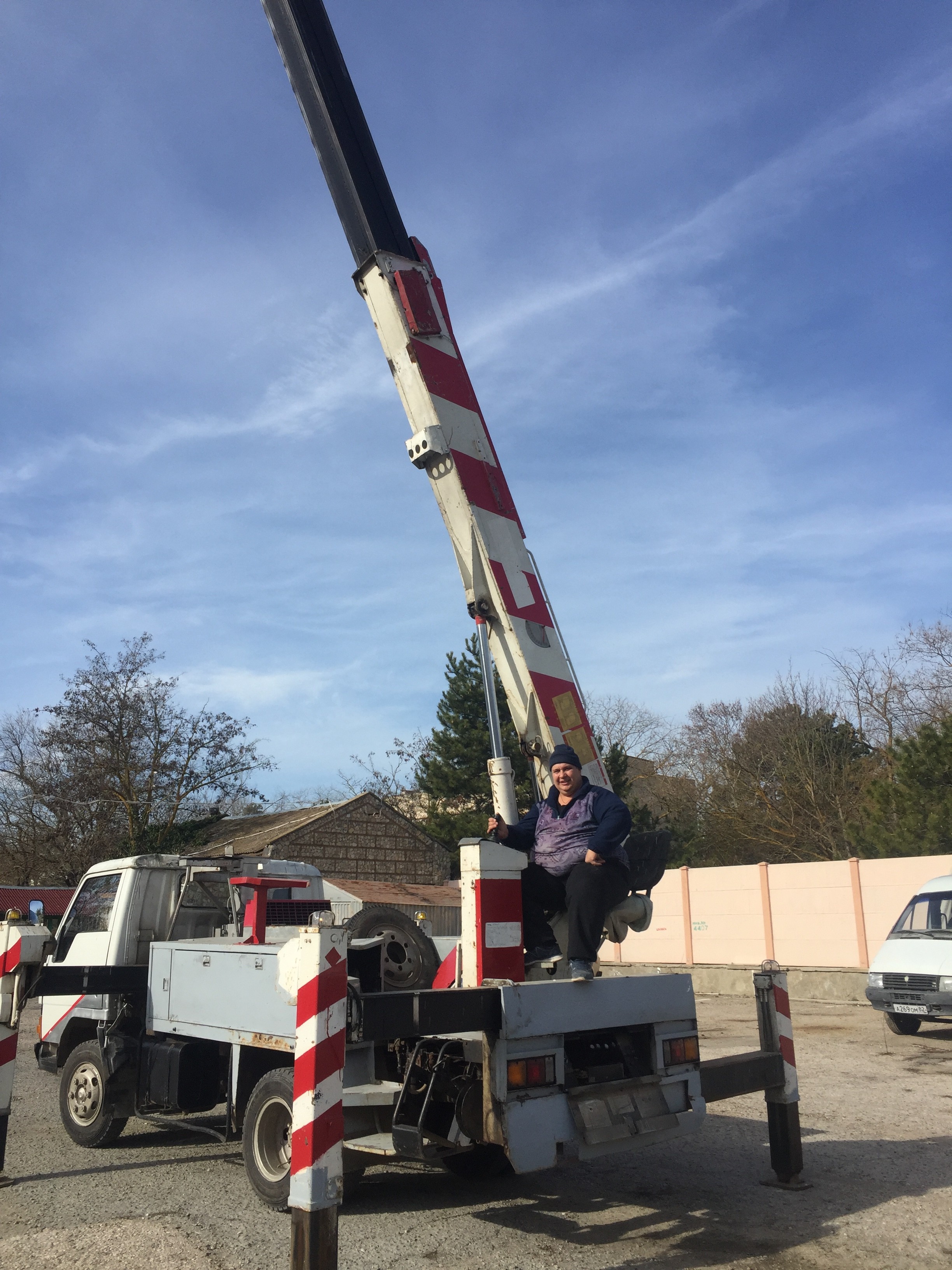 Услуги Автовышки от собственника Денис