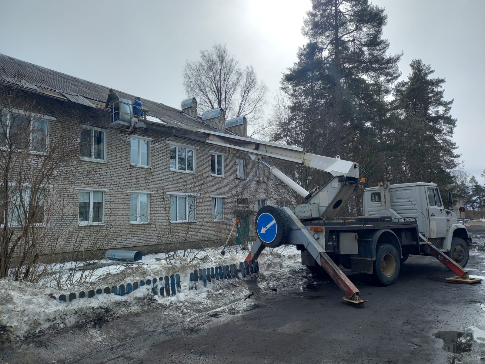 Аренда Автовышек с галькой.