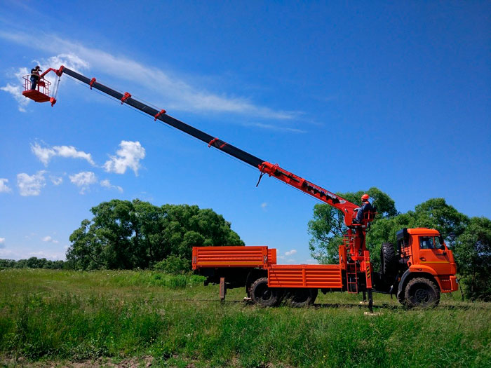 Аренда автовышки на базе манипулятора.