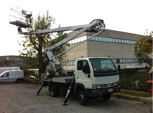 Аренда авто вышки 22 метра