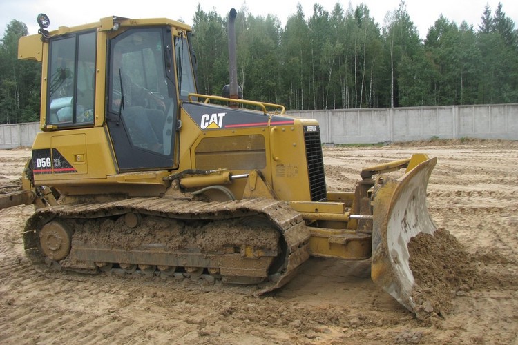 Аренда бульдозера Caterpillar D5 выгодно