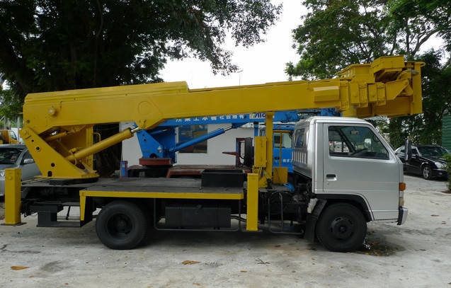 Предоставляю услуги автовышки