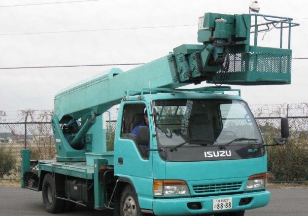 Услуги авто вышки 23м
