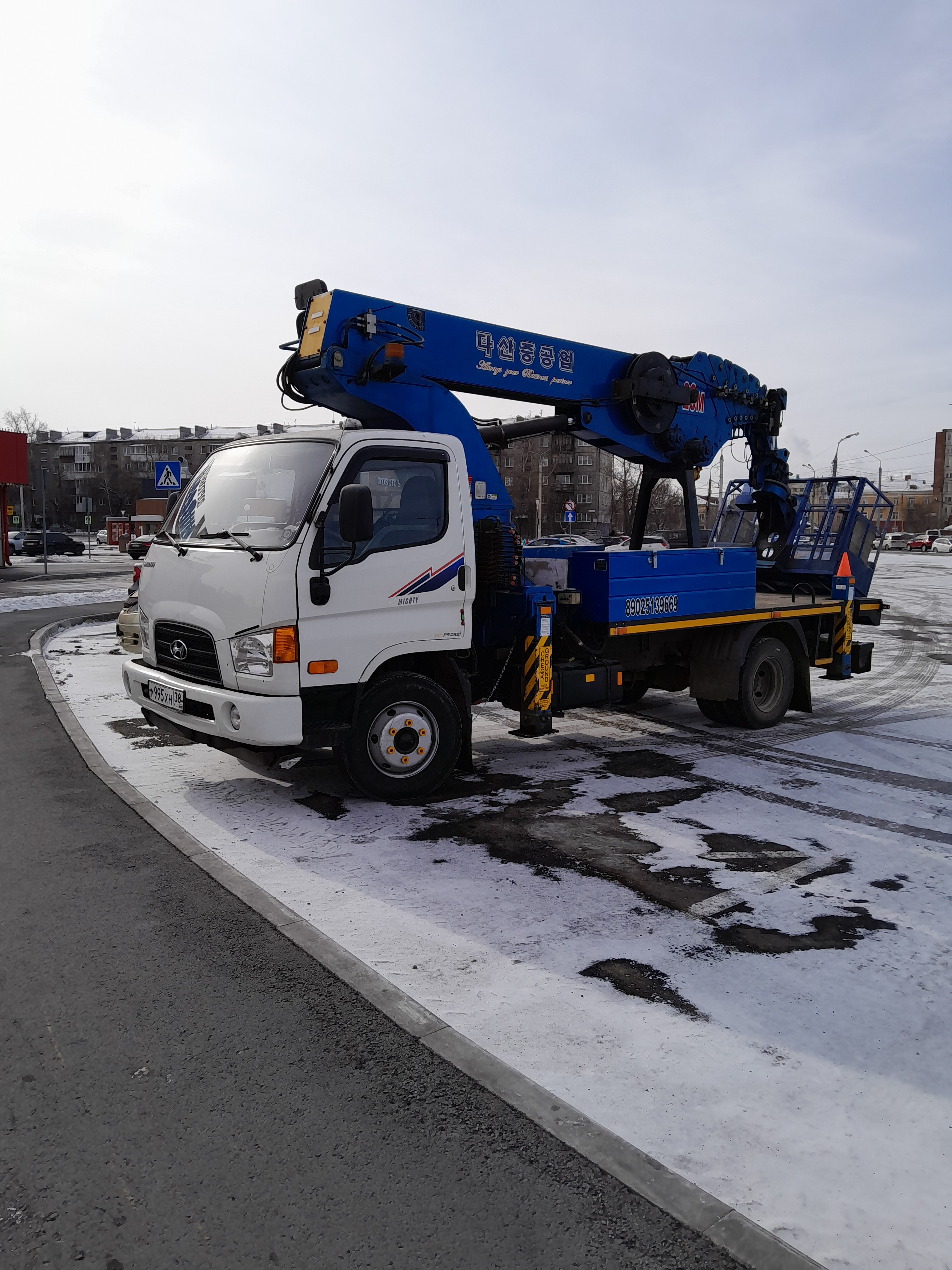 Автовышка 28 метров с лебедкой