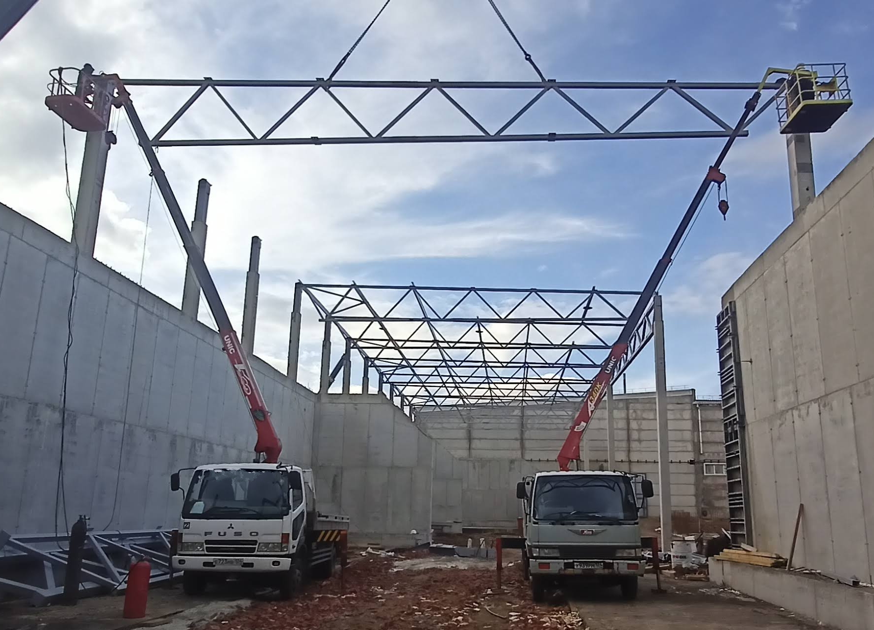 Аренда Автовышка 14 метров с лебедкой