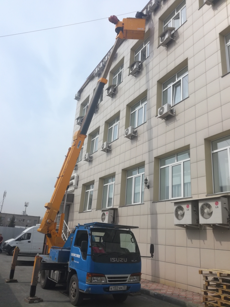 Услуги автовышки 16 метров. Аренда спецтехники.