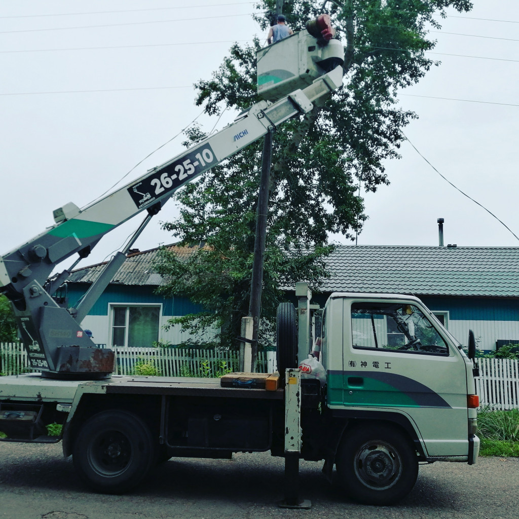 Услуги автовышки есть розетка 220, Лебёдка