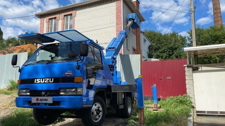 Аренда автовышки с диэлектрической корзиной.