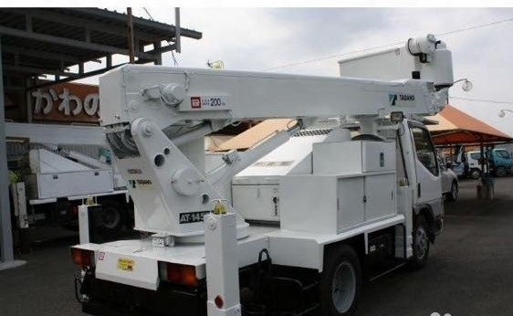 Автовышка isuzu 17метров