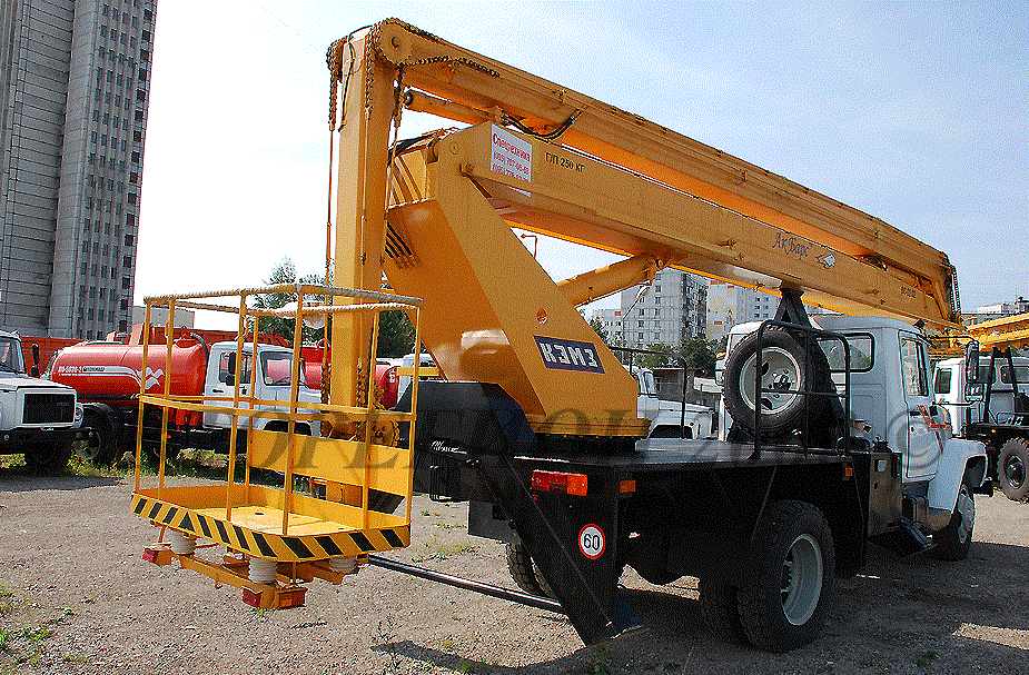 Аренда автовышки ВС-22 на базе ЗИЛ-131