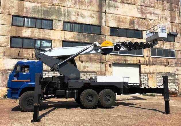 Аренда автовышки 45 метров вездеход