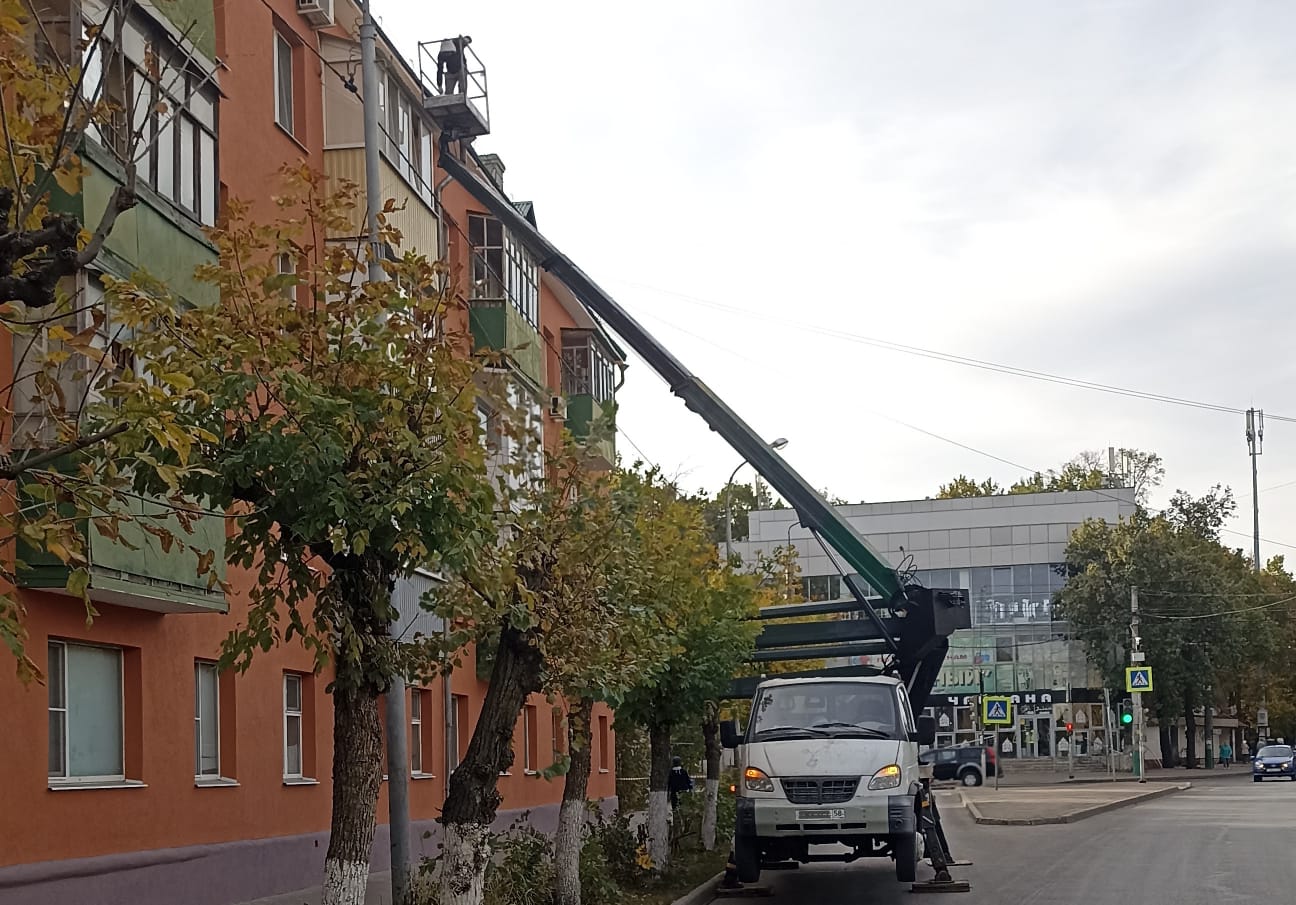 Автовышка 18м с поворотной корзиной