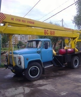 Автовышка коленчатая. 18 м.
