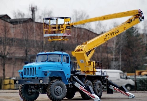 Услуги автовышки на базе урала