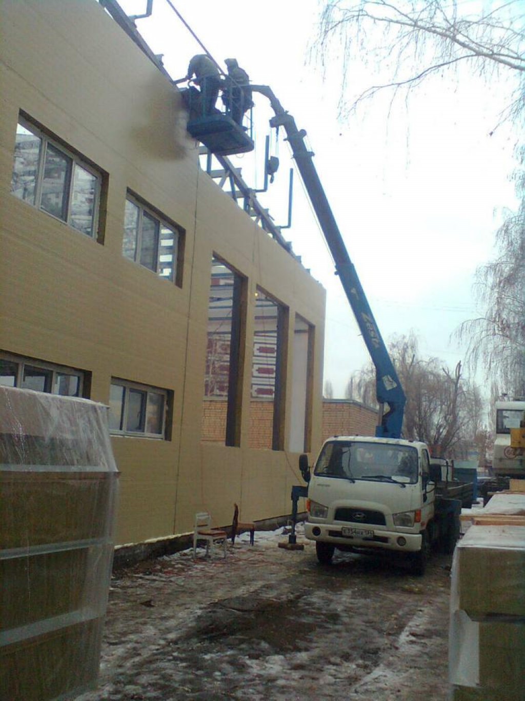 Услуги и аренда автовышки манипулятора эвакуатора.