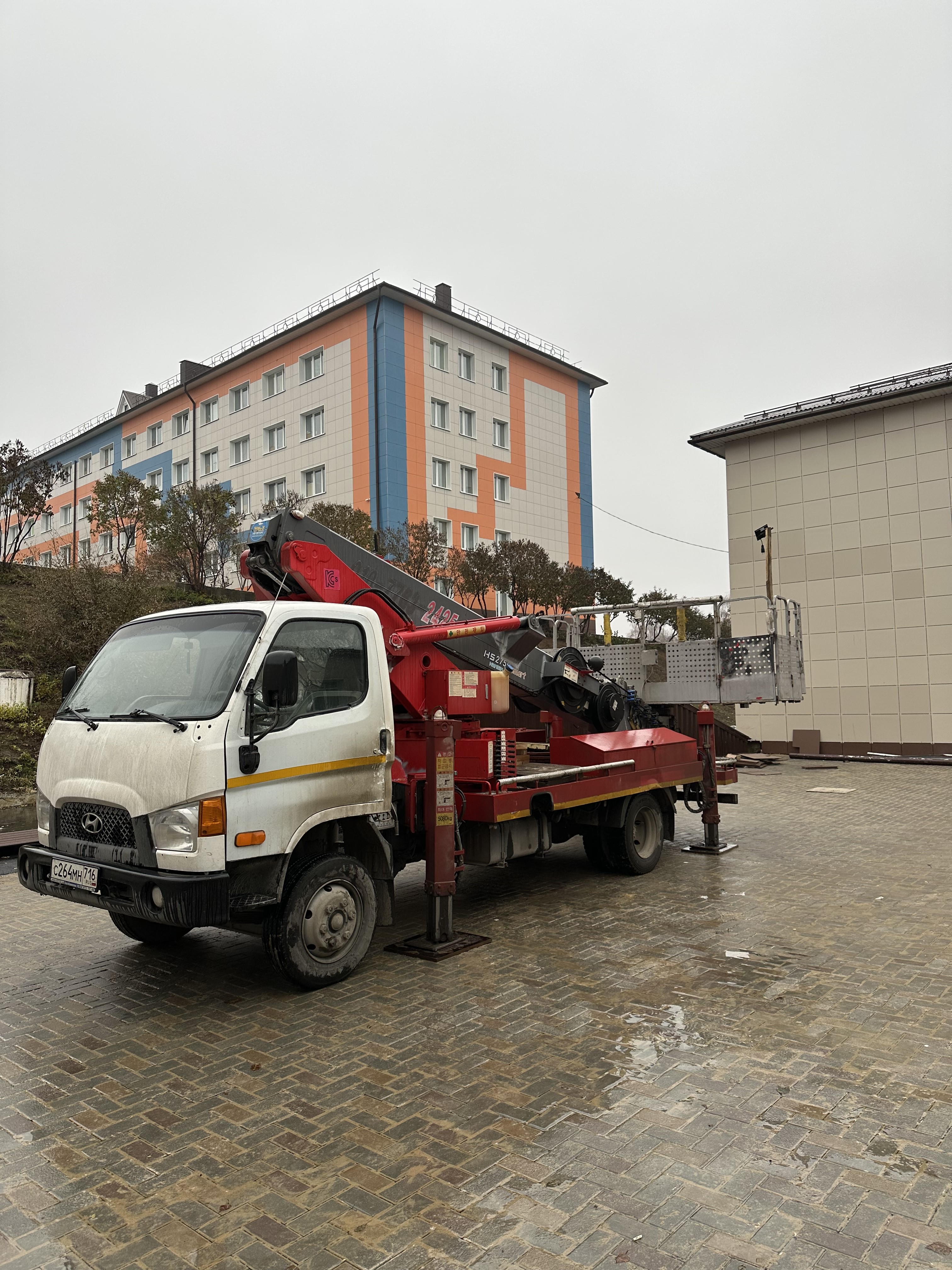 Аренда автовышки 18, 22, 28 метра