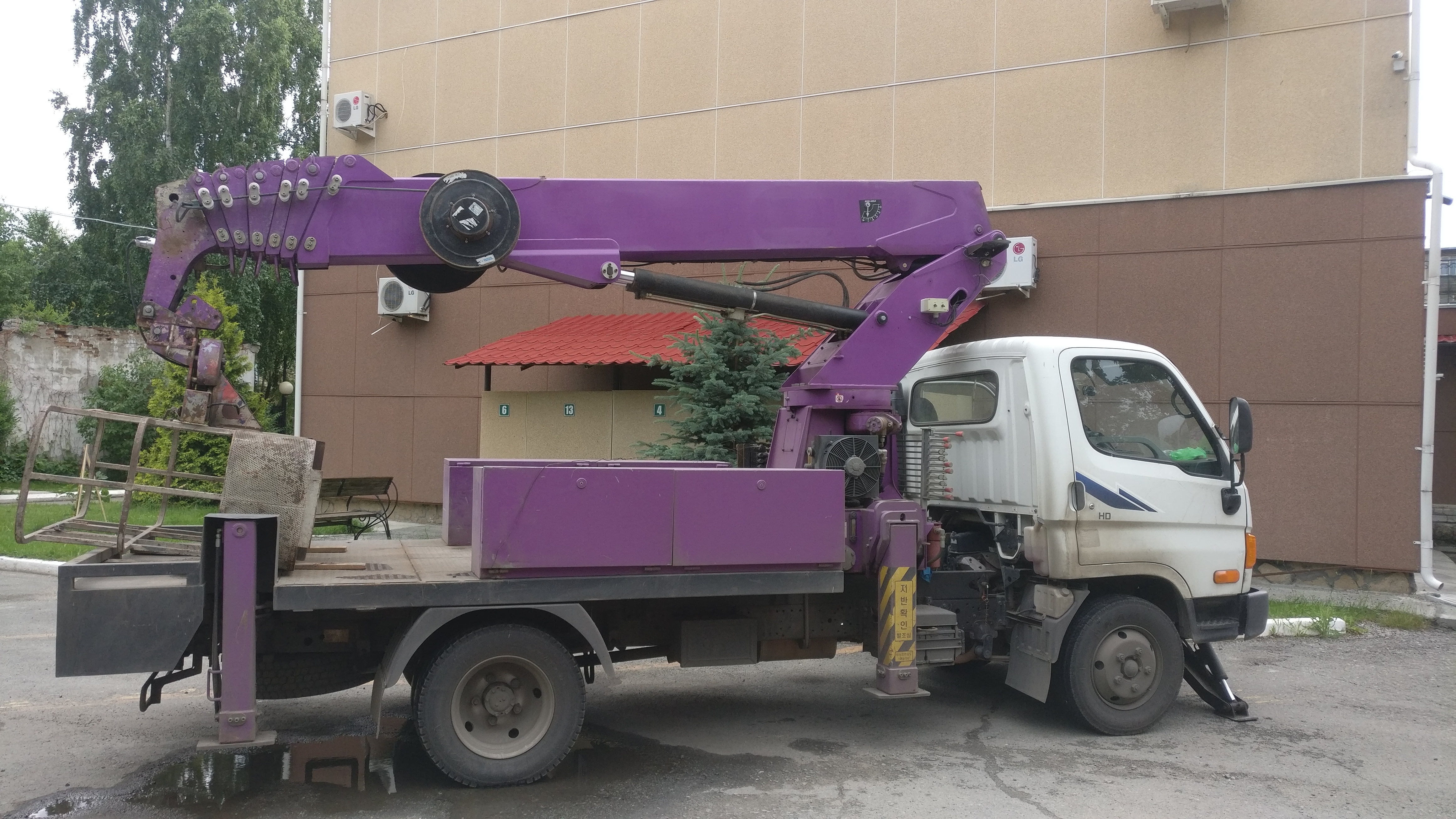 Услуги автовышки, аренда, заказ.