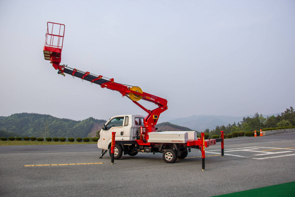 Автовышки 18, 22, 28, 35, 50, 75м. Екб. и область