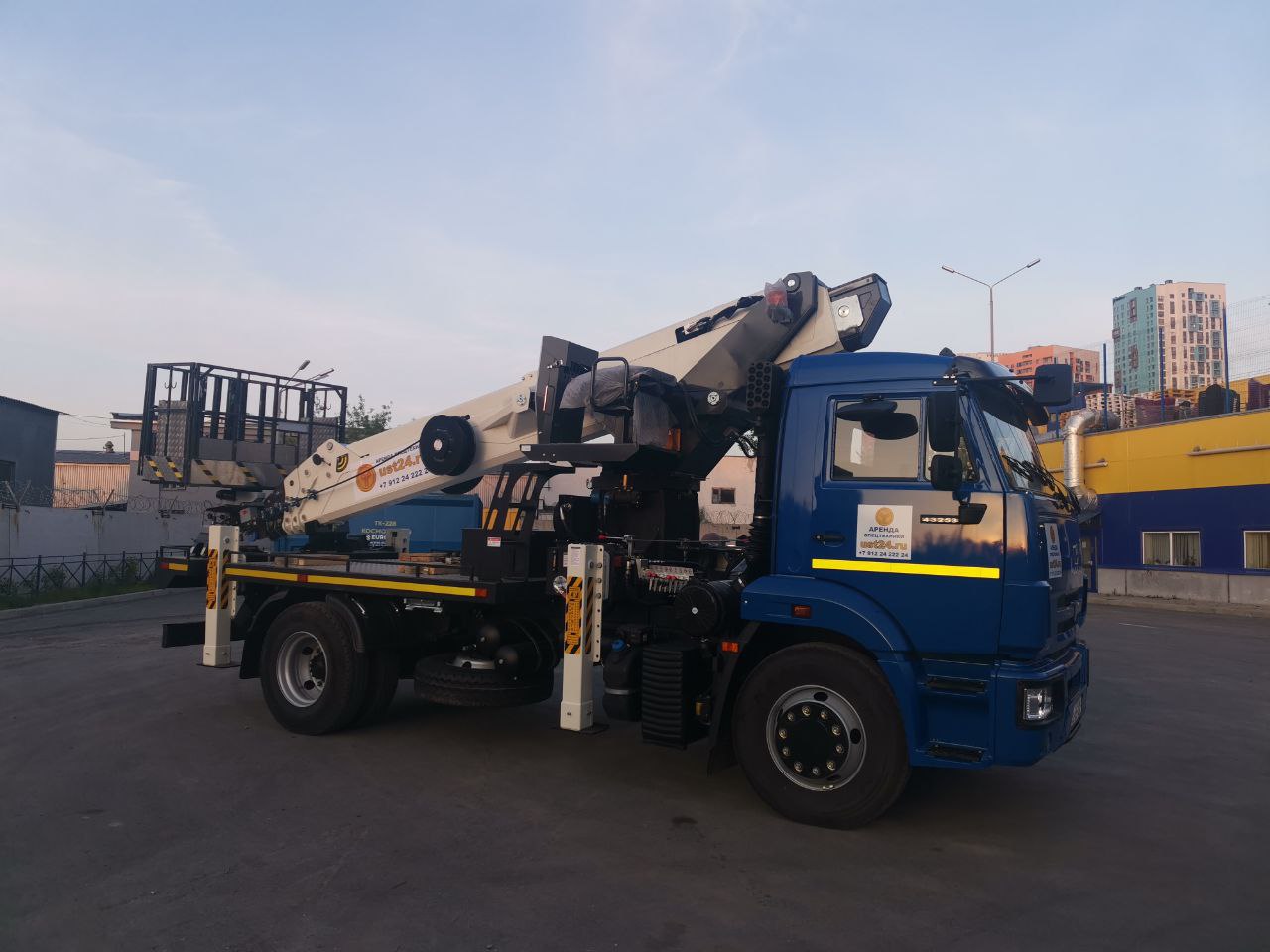 Автовышка 35 метров с корзиной 3 метра 400кг