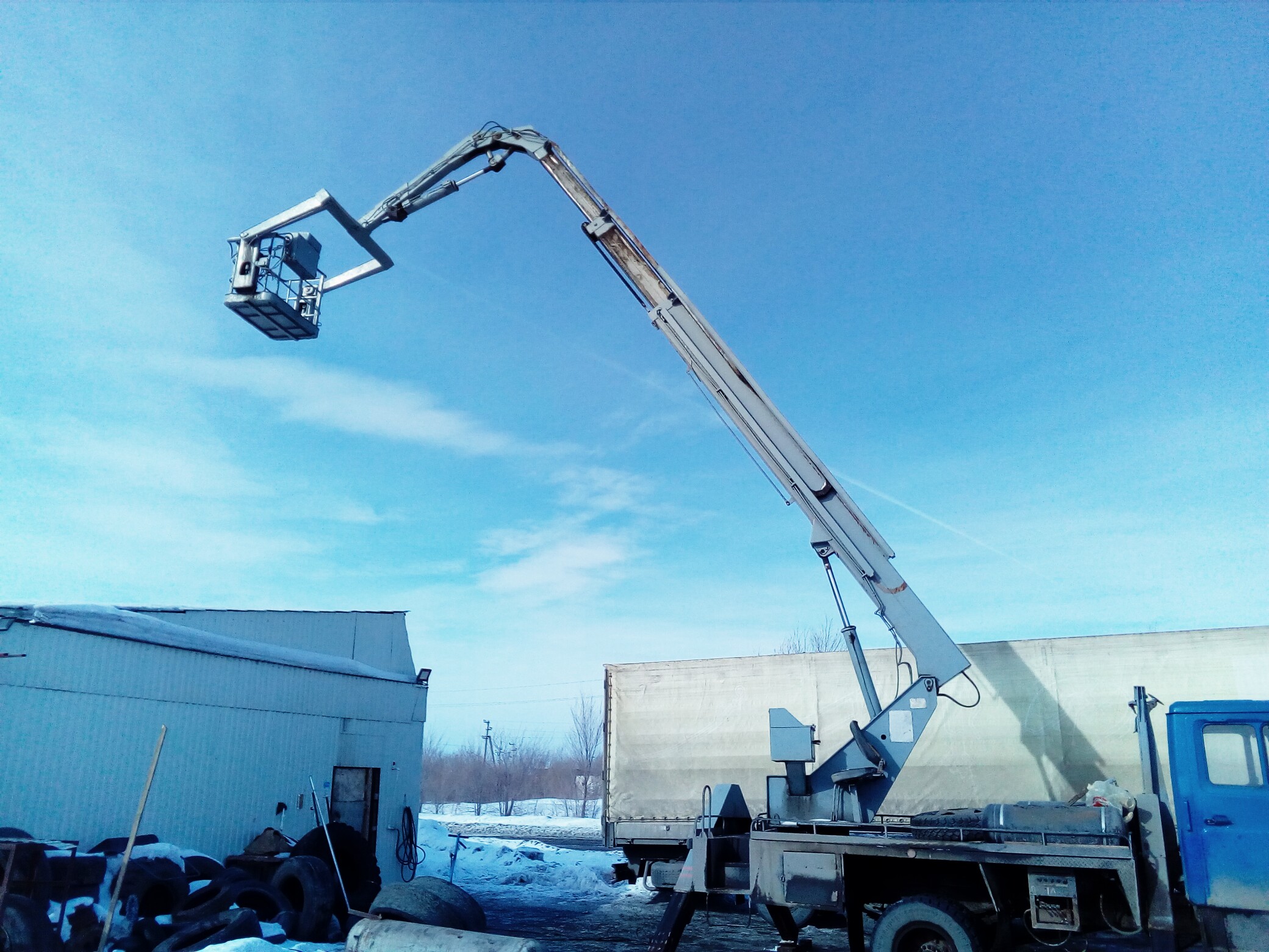 Услуги Автовышки16,22м, манипулятора 14 т, фуры 20