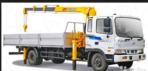 Автовышка и кран- манипулятор